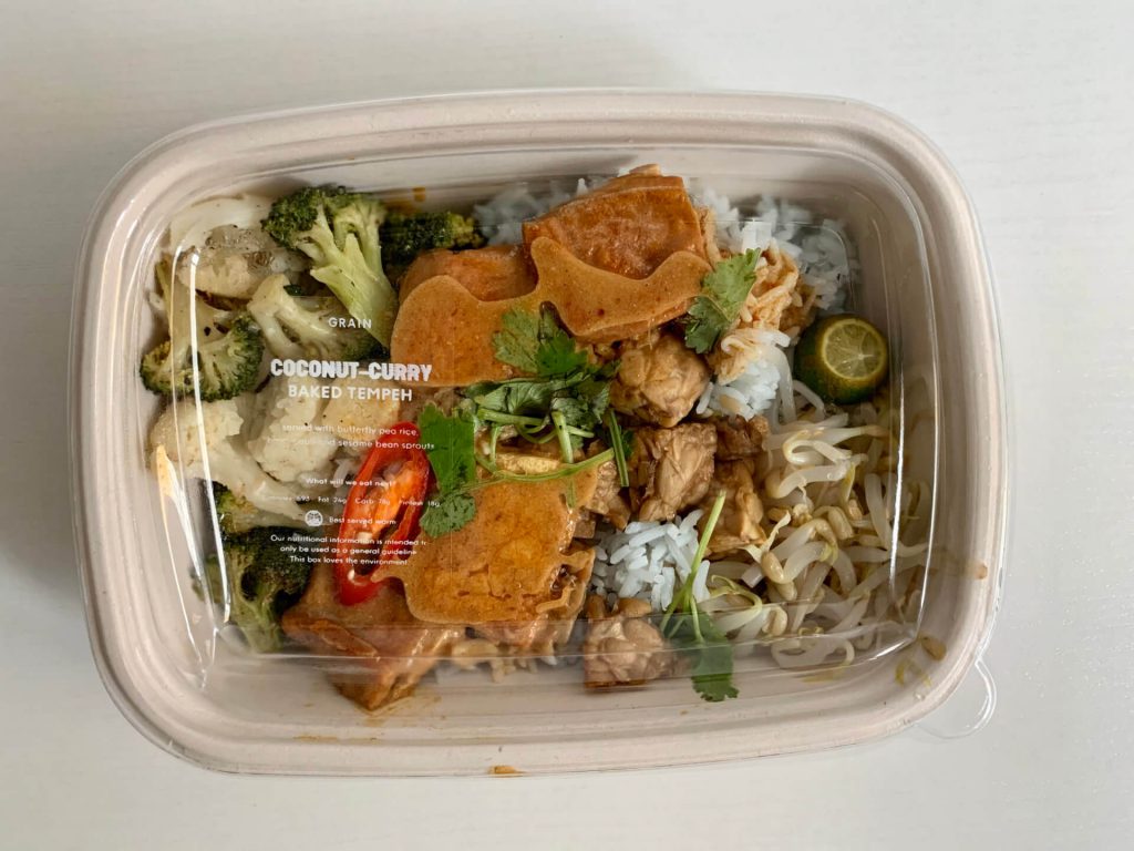 Coconut-Curry Baked Tempeh covered